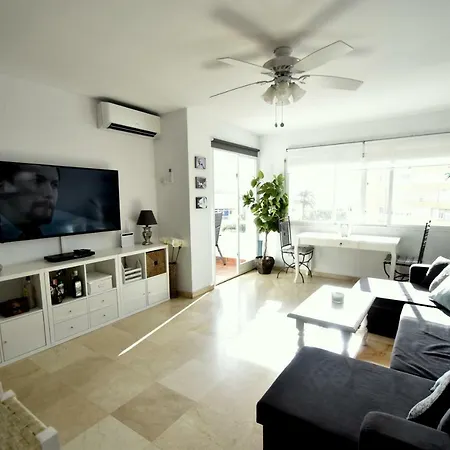 Sunny And Modern In La Carihuela *